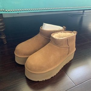 Brand new Ugg mini platform
